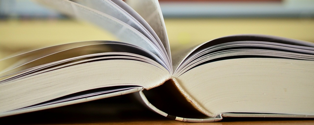 book-pages-1313474_1280.jpg