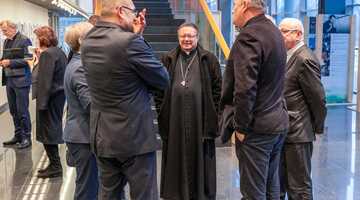 Kard. Grzegorz Ryś gościł na posiedzeniu Senatu UPJPII i obejrzał nowo wybudowany kampus 22 XII 2025